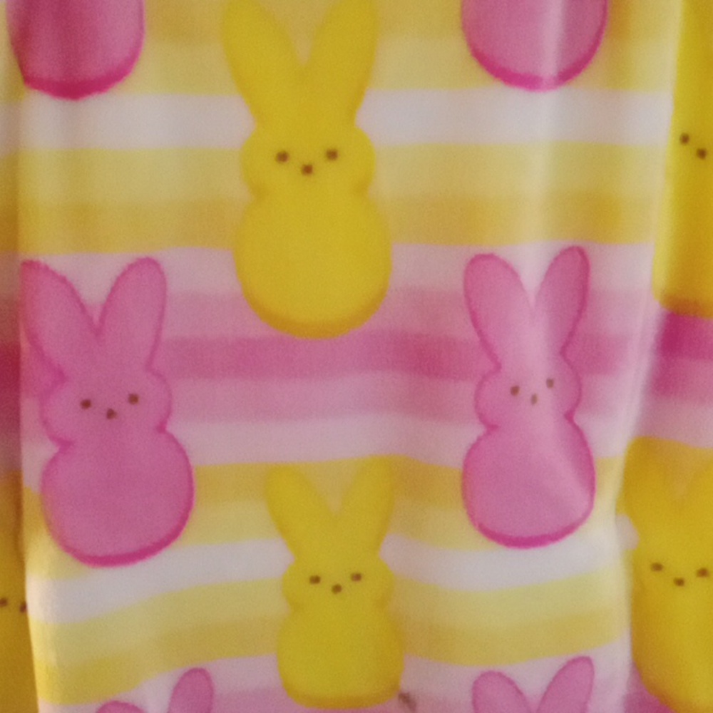 Peeps Plush Oversized Throw - Picture 3 of 4